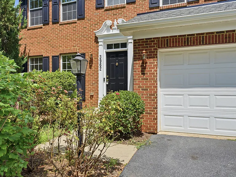 3962 Triton St — Photo 3