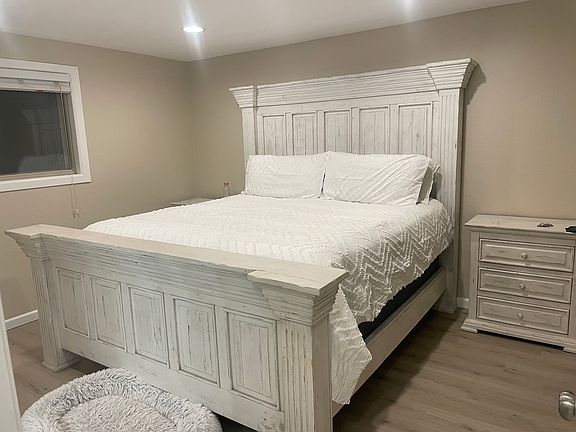 Bedroom 1 (Fits a King Size Bed)