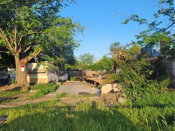 2444 Beachwood Dr #5, Merced, CA 95348