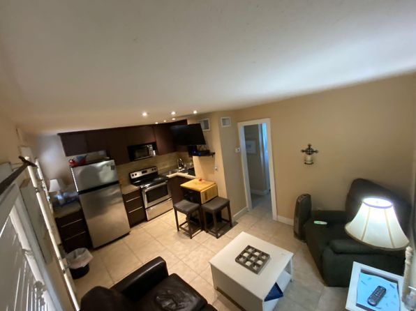 211 Circle Dr APT 14