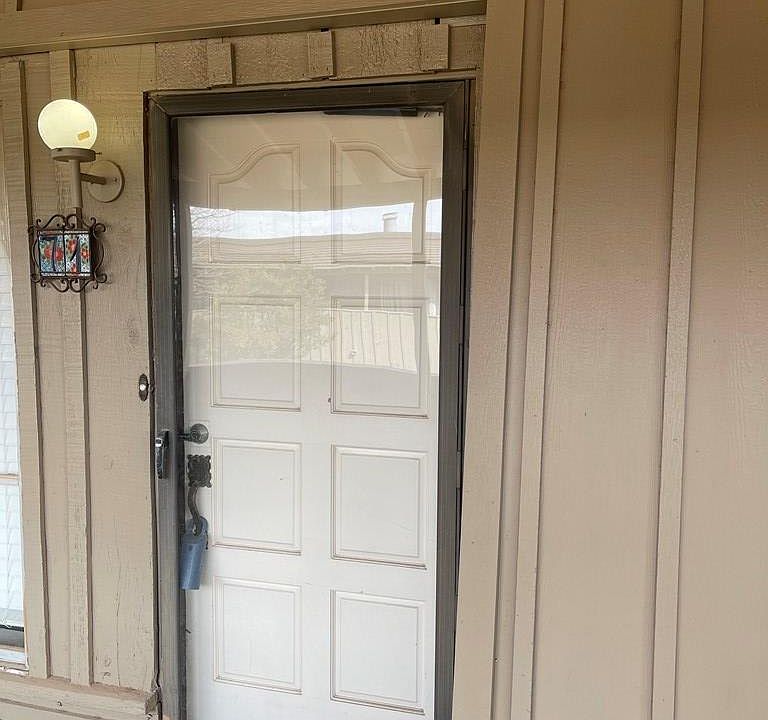 2nd image of 2100-71 W Wadley Ave