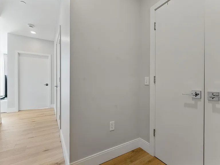 191 Washington St #524 — Photo 54