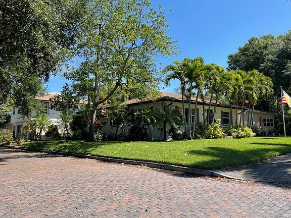 Corner Lot - detached 3 car garage with garage apt. (Currently Leased)