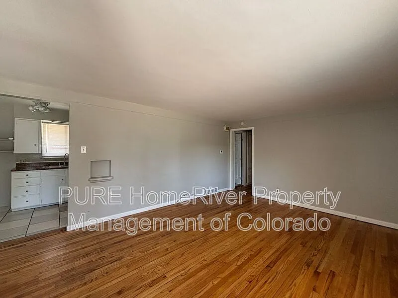 2 bed, 1.0 bath, 954 sqft, $1,675 — Photo 4