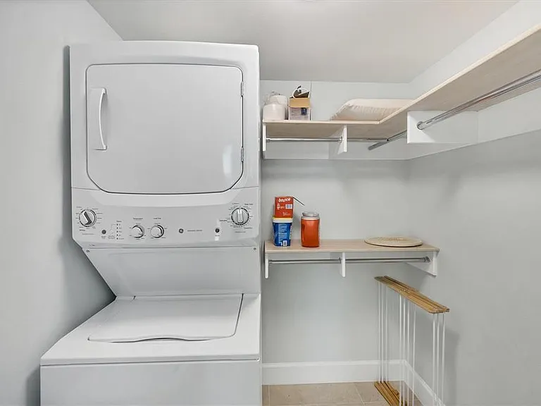 500 S Washington Dr #6B — Photo 23