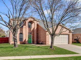 8205 Hidden Path Ln, Denton, TX 76210