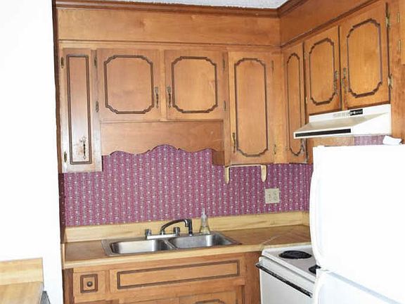 3rd image of 21 Rachel Ct APT D