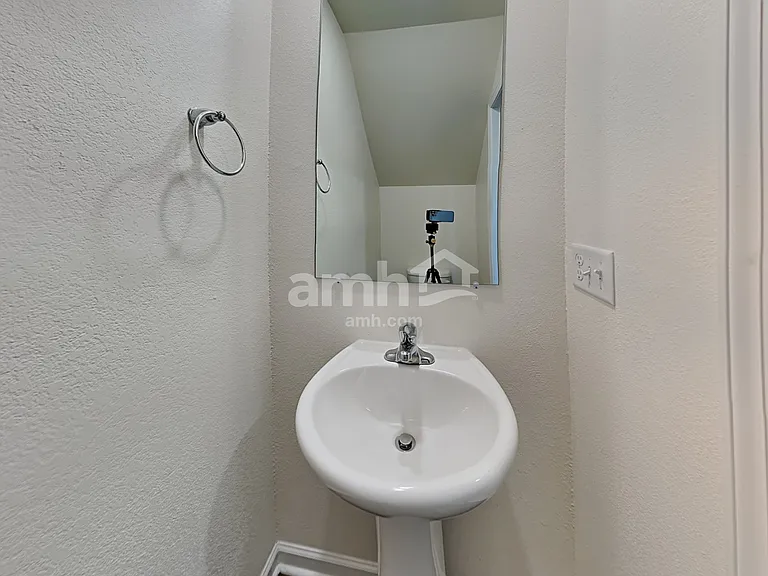 6072 Mason Tucker Dr — Photo 8