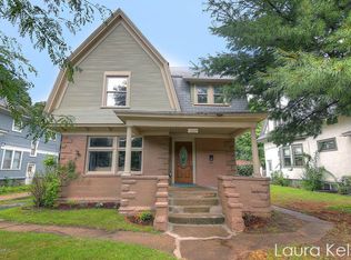 1665 Plainfield Ave NE, Grand Rapids, MI 49505