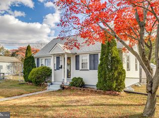 162 Oxford Rd, Cinnaminson, NJ 08077