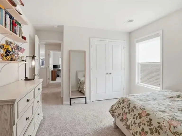Pelham Glen Way — Photo 15