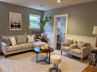 520 5th Ave #1, New Hyde Park, NY 11040