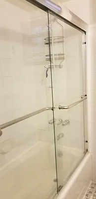 Rented by Amorelli Realty | media 2