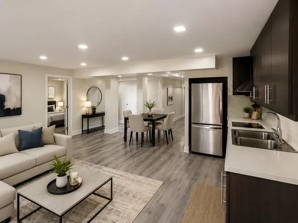 81 Frank Kelly Dr, East Gwillimbury, ON L9N 1G5