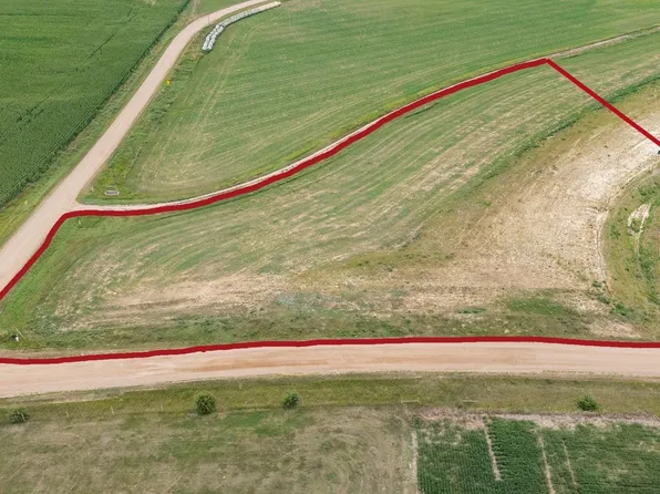 1 Arthur Ln, Renner, SD 57055