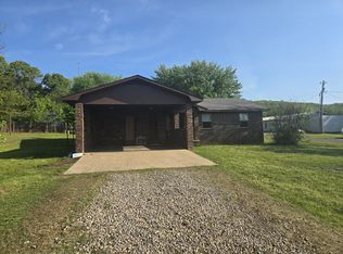 209 NE Brassfield Rd, Muldrow, OK 74948