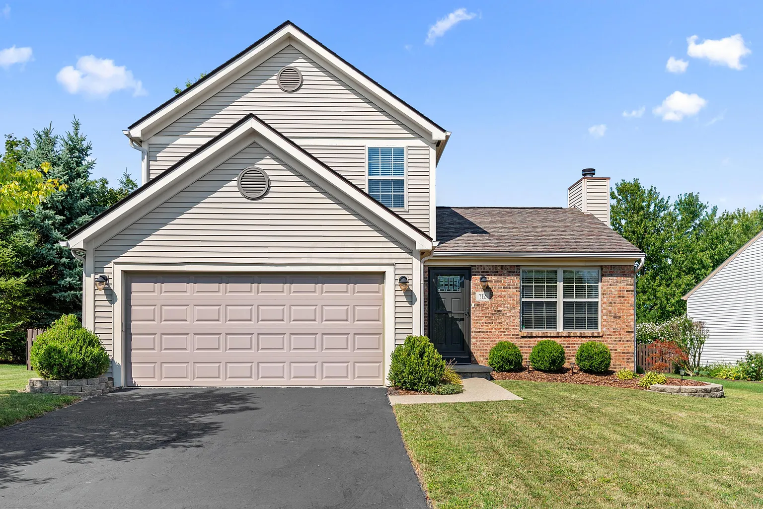 712 Wynstone Dr photo 1