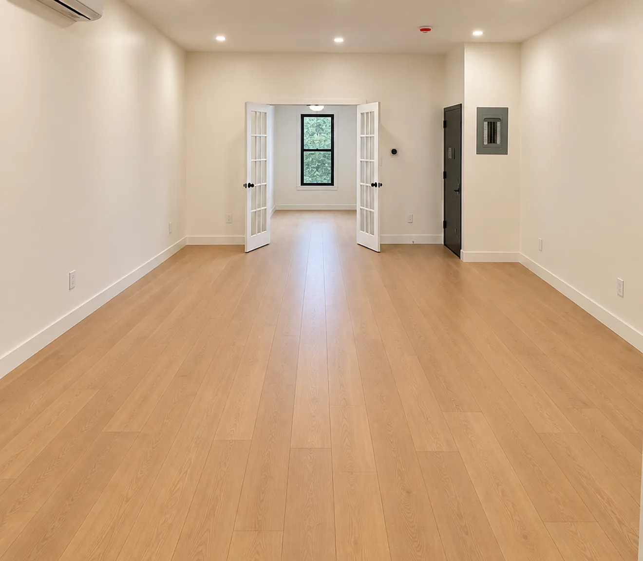 86 Cornelia Street — Photo 1