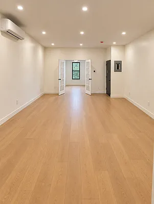 Living room, photo 1
