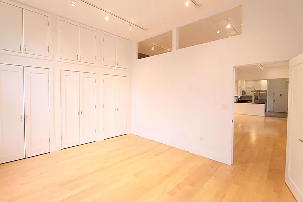 Rented by True Lofts New York LLC | media 29