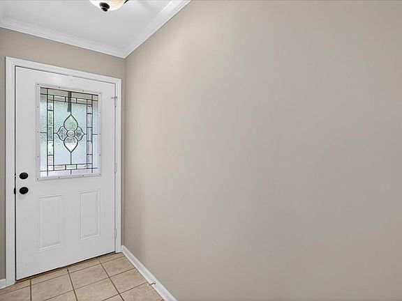 5th image of 518 Pittman Rd