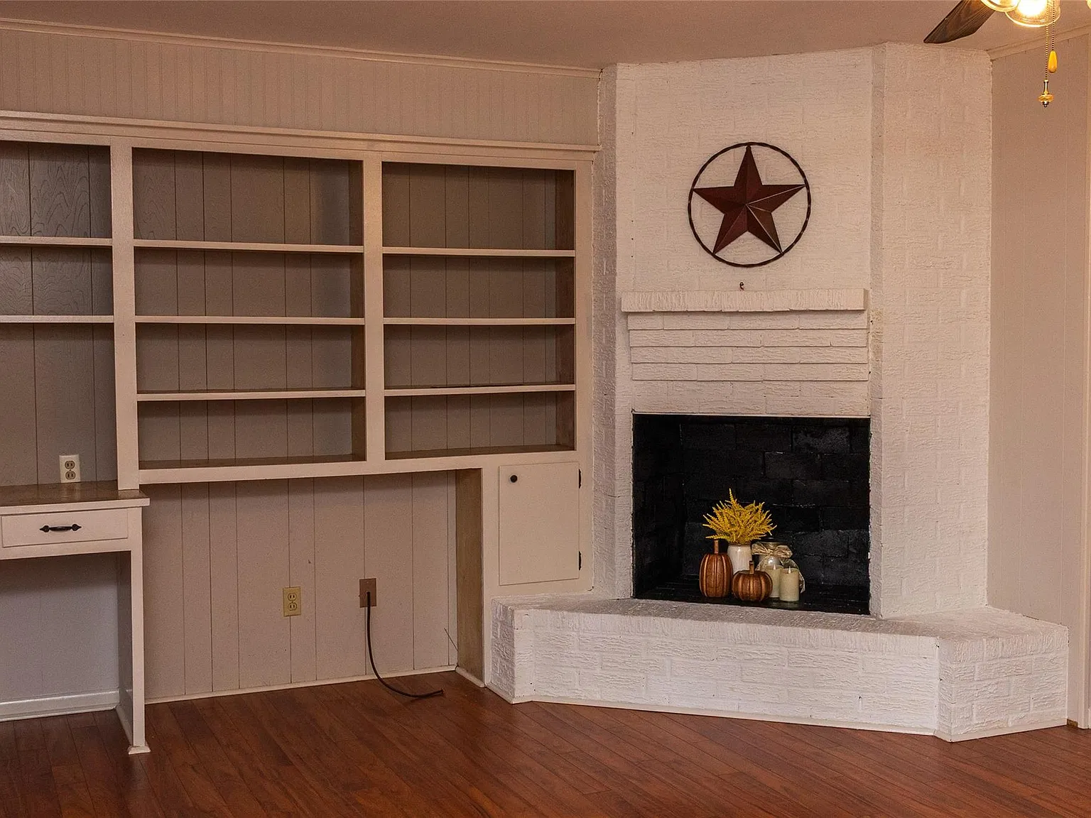 3 bed, 1.0 bath, 1741 sqft, $1,800 — Photo 4