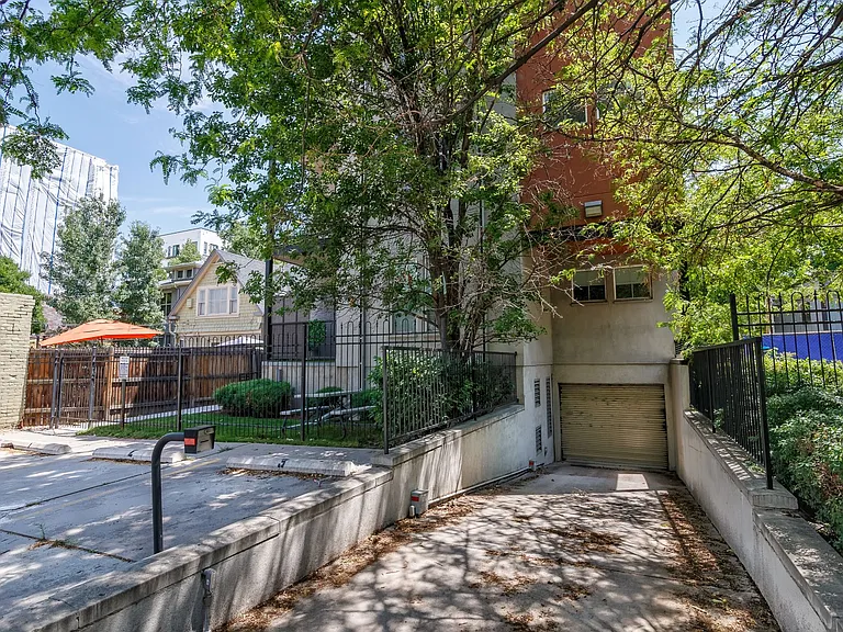 1721 N Marion St — Photo 13