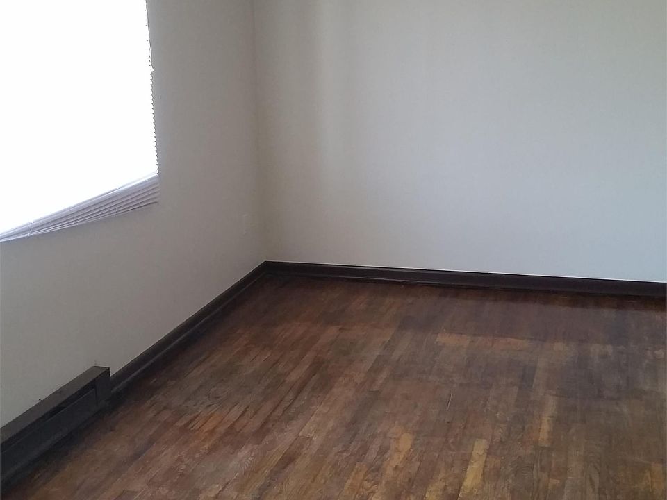 2nd image of 2117 Clayton Ave APT 3