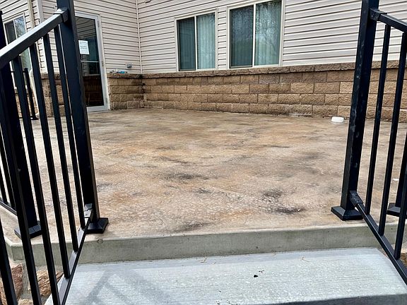 4th image of 912 Hawthorne St Unit 106