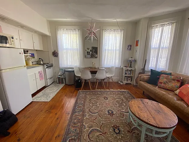 Studio, 500 sqft, $1,550 — Photo 2