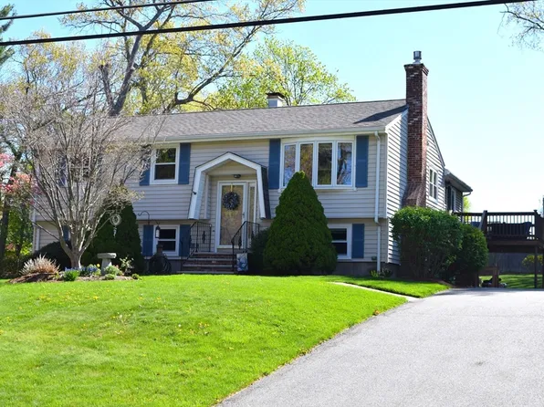 18 William Rd, Billerica, MA 01821