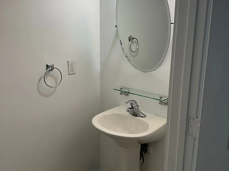 3686 Davis Rd — Photo 11