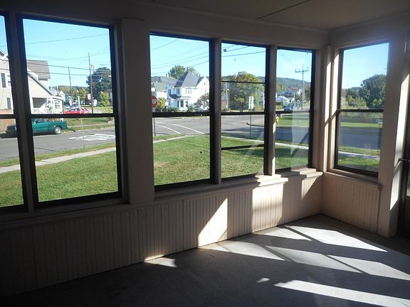 Enclosed Front Porch