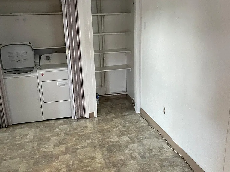 2703 W 31st Ave #B — Photo 34