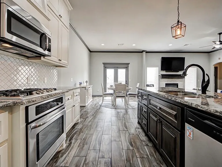 3232 Wakefield Rd — Photo 3