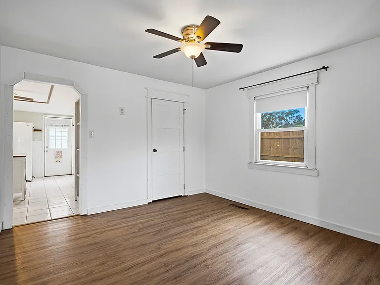 1023 Highland Ave — Photo 5
