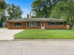 189 Belair Cir, Bellbrook, OH 45305