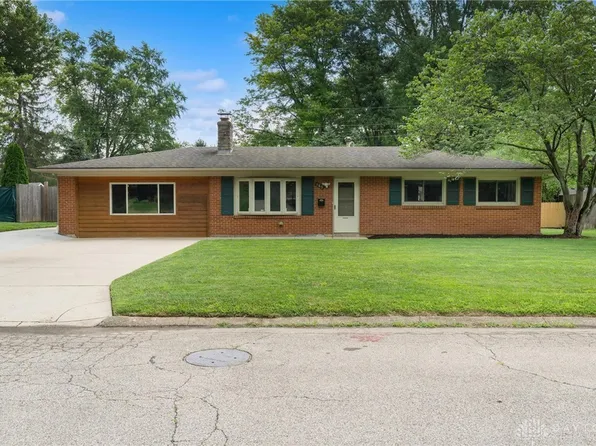 189 Belair Cir, Bellbrook, OH 45305