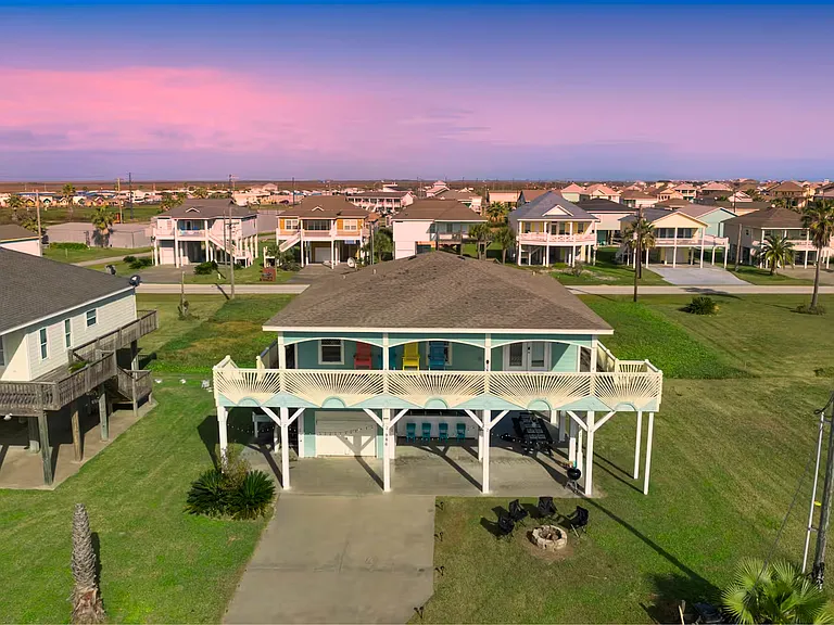 986 Bahama Dr — Photo 32