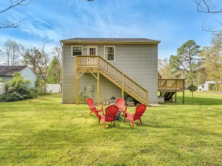 19 Limox Ln #B — Photo 36