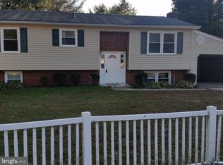 4525 Greenfield Dr, Fredericksburg, VA 22408