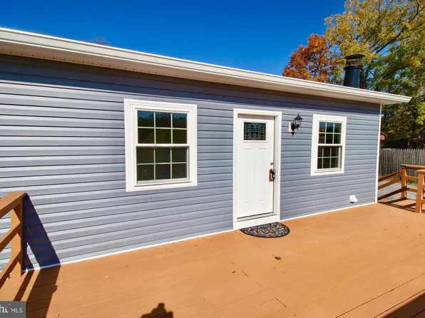 454 Riverside Dr, Luray, VA 22835