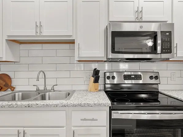 Estates on Maryland Apartments