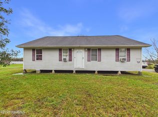 1053 Carolyn Rose Dr, Breaux Bridge, LA 70517