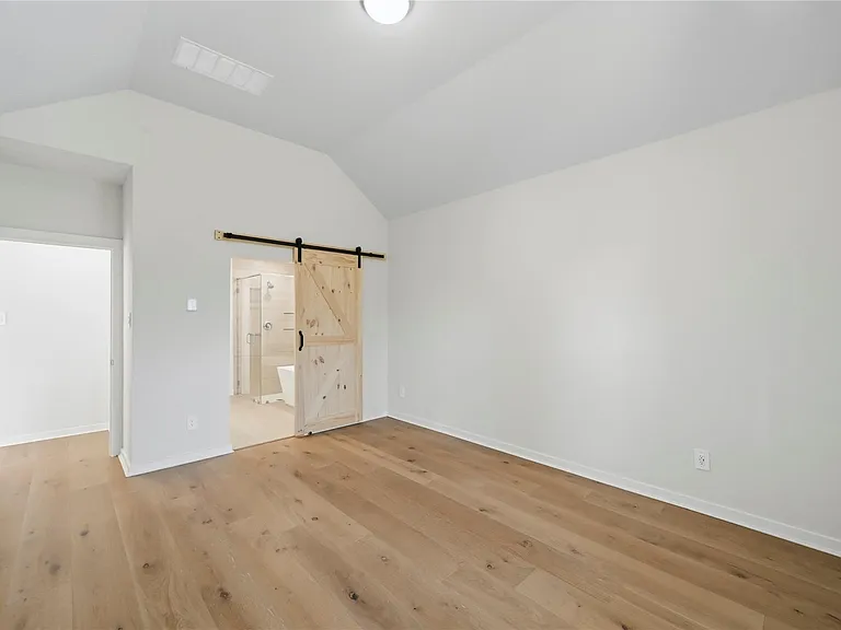 29821 Ellwood Ln — Photo 20