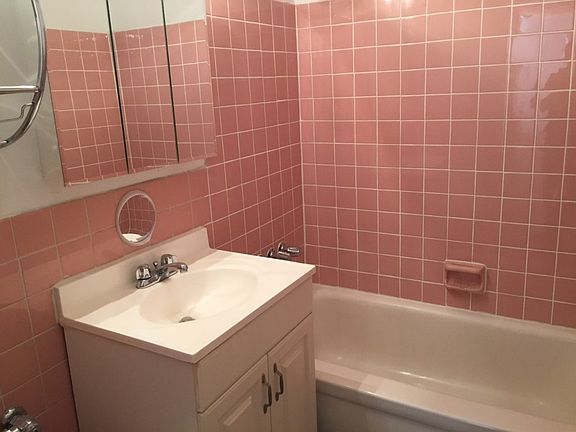 4th image of 14 Ivy St APT 6B