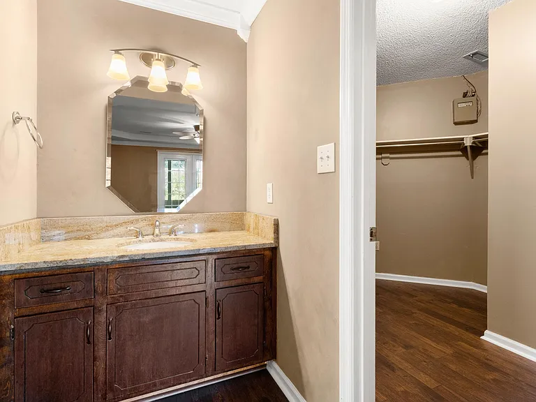 3338 Pinewood Dr — Photo 20