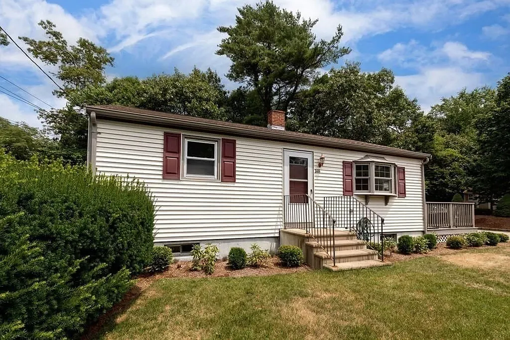 2 bed, 1.5 bath, 1000 sqft, $3,250 — Photo 2