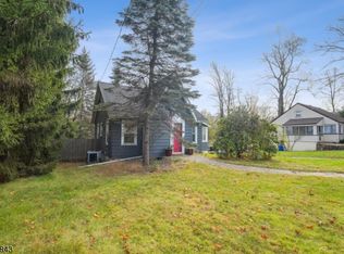 110 Reinman Rd, Warren, NJ 07059