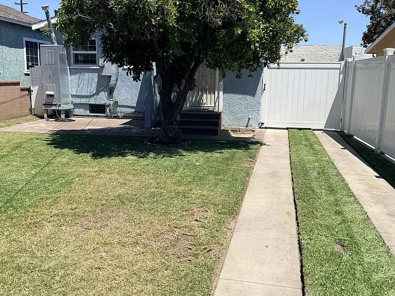 9719 Mallison Ave — Photo 18